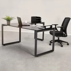 Bureau droit design 'BAKUS' en bois finition naturelle et métal blanc
