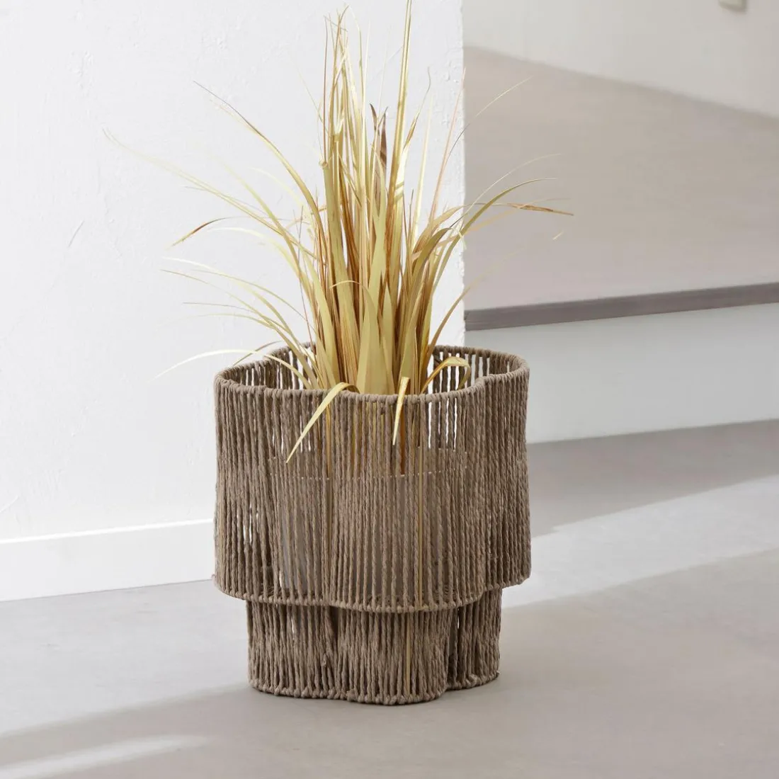 Cache pot en métal et cordes effet tressée FILOUS beige