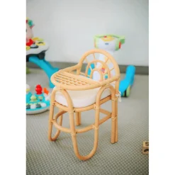 Cette chaise confortable et sécurisée design attrayant