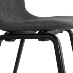 Chaise de salle à manger 'CELTIK' en tissu gris et pieds en bois noir