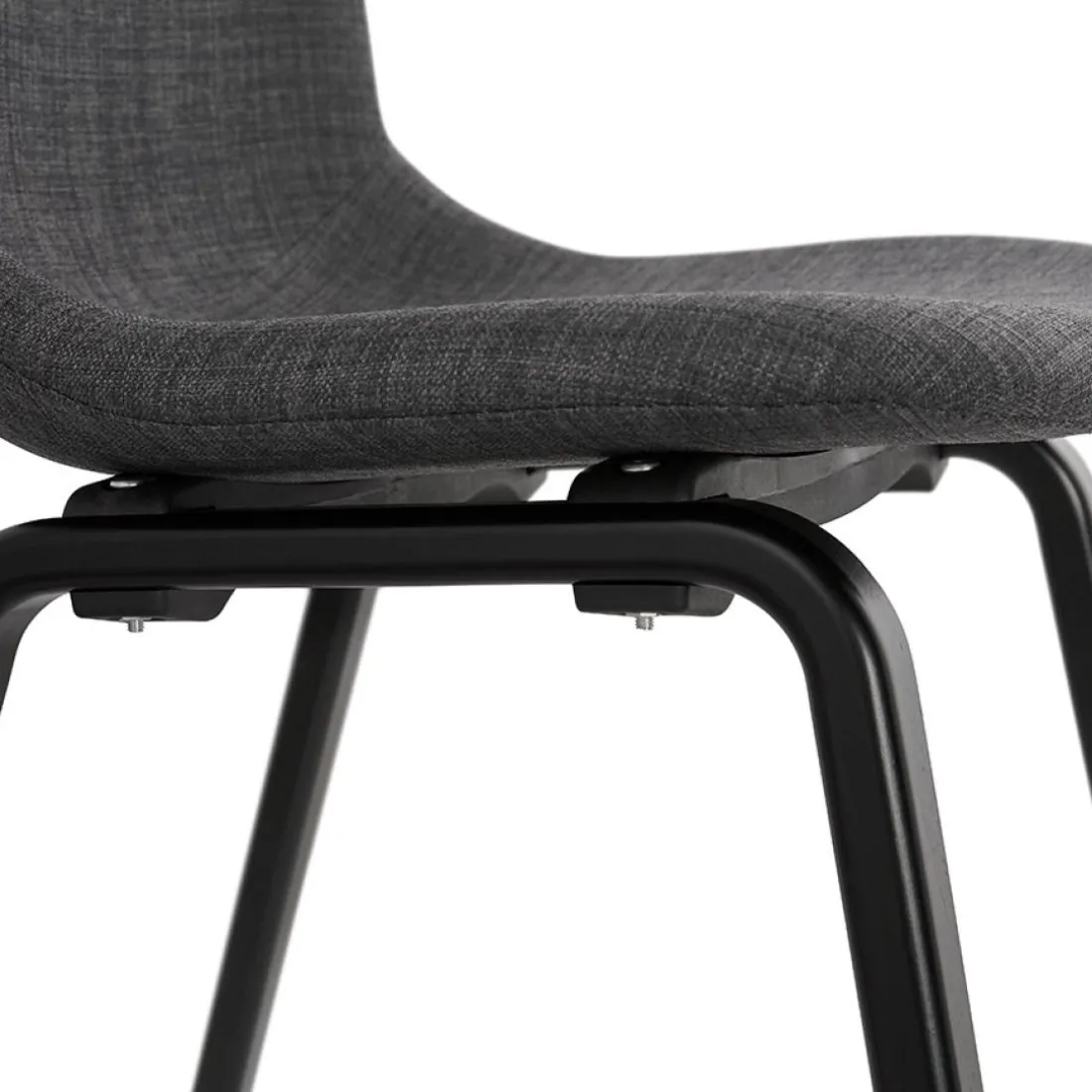 Chaise de salle à manger 'CELTIK' en tissu gris et pieds en bois noir