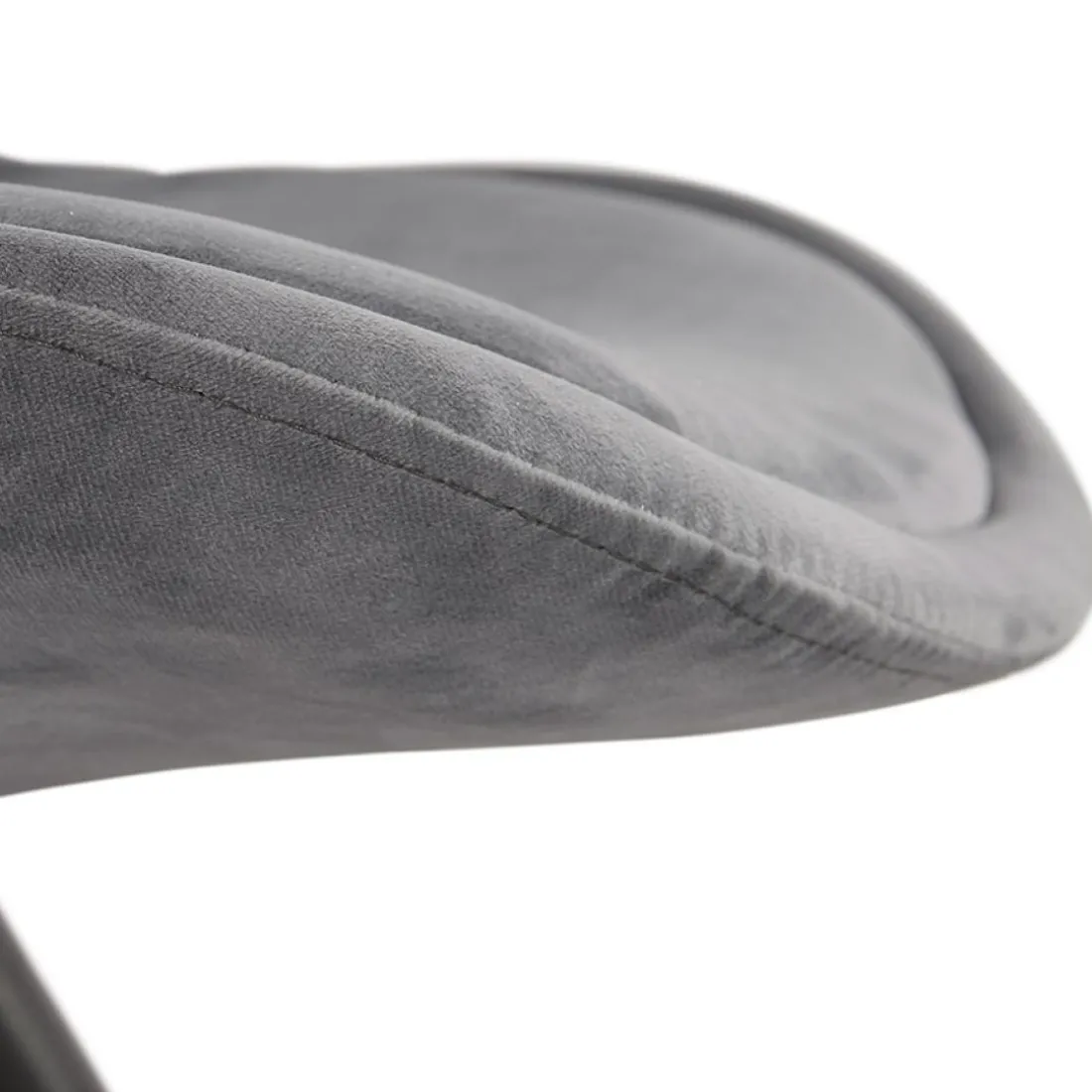 Chaise design 'HAMILTON' en velours gris et pieds en bois noir