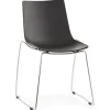 Chaise design 'TRENO' noire en matière plastique