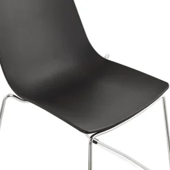 Chaise design 'TRENO' noire en matière plastique