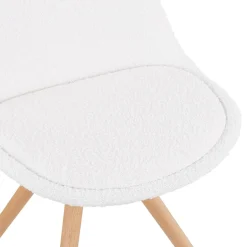 Chaise design 'VALENTINE' en tissu bouloché blanc style scandinave