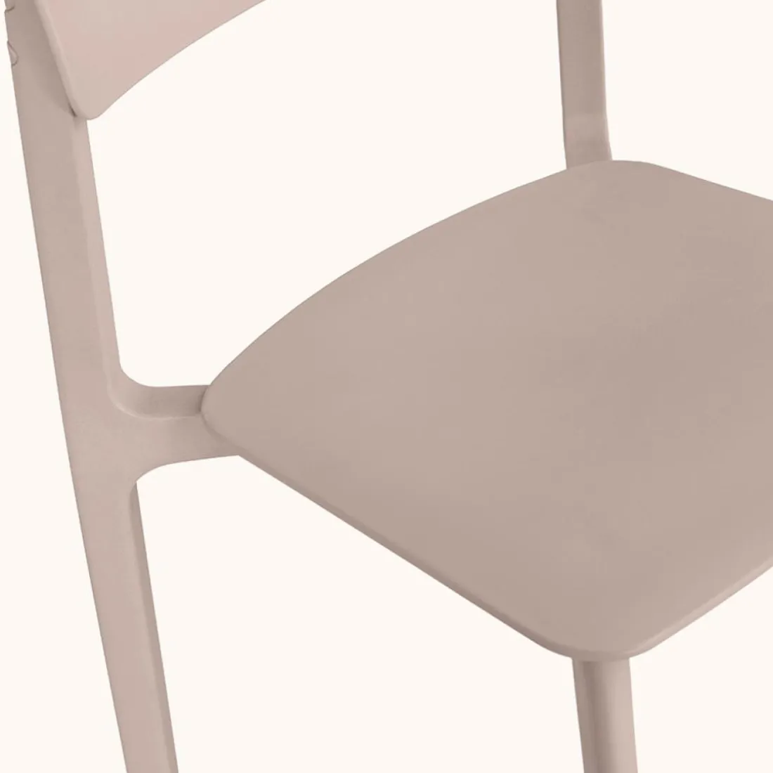 Chaise intérieur ou extérieur 'TROPICAL' en matière plastique beige