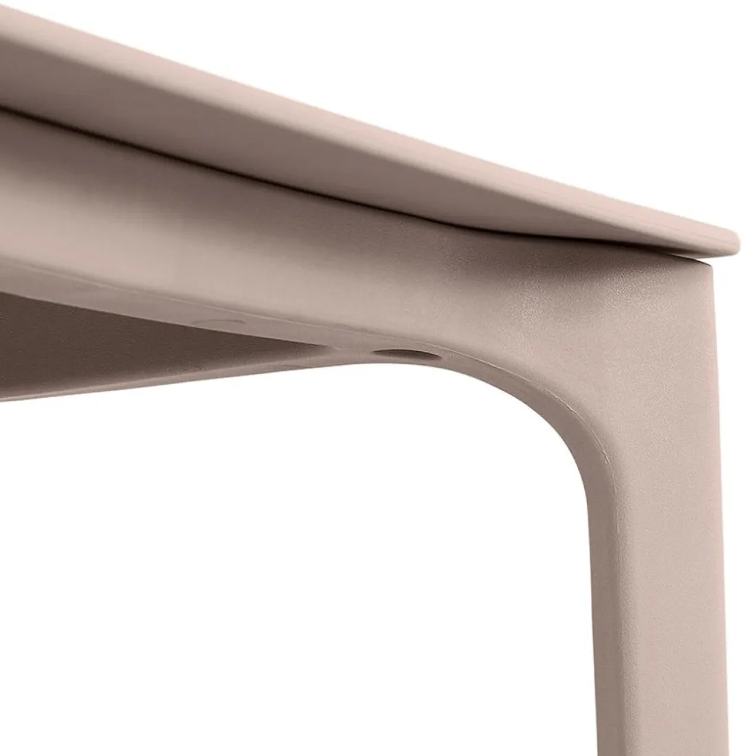 Chaise intérieur ou extérieur 'TROPICAL' en matière plastique beige