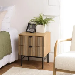 Chevet 2 tiroirs décor effet bois rainuré noir et naturel SCOTT