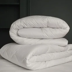 Couette bébé synthétique 300 grm² enveloppe coton Eden Essix - Blanc