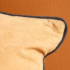 Coussin Velour en polyester 45 x 45 MOKA Caramel