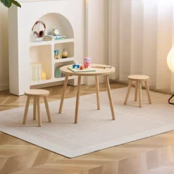 Ensemble conçu pour les enfants confortable et sécurisé fabriqué avec des matériaux robustes