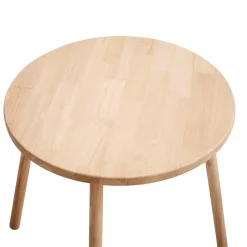 Ensemble conçu pour les enfants confortable et sécurisé fabriqué avec des matériaux robustes