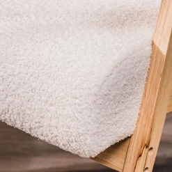 Fauteuil de salon avec structure bois blanc
