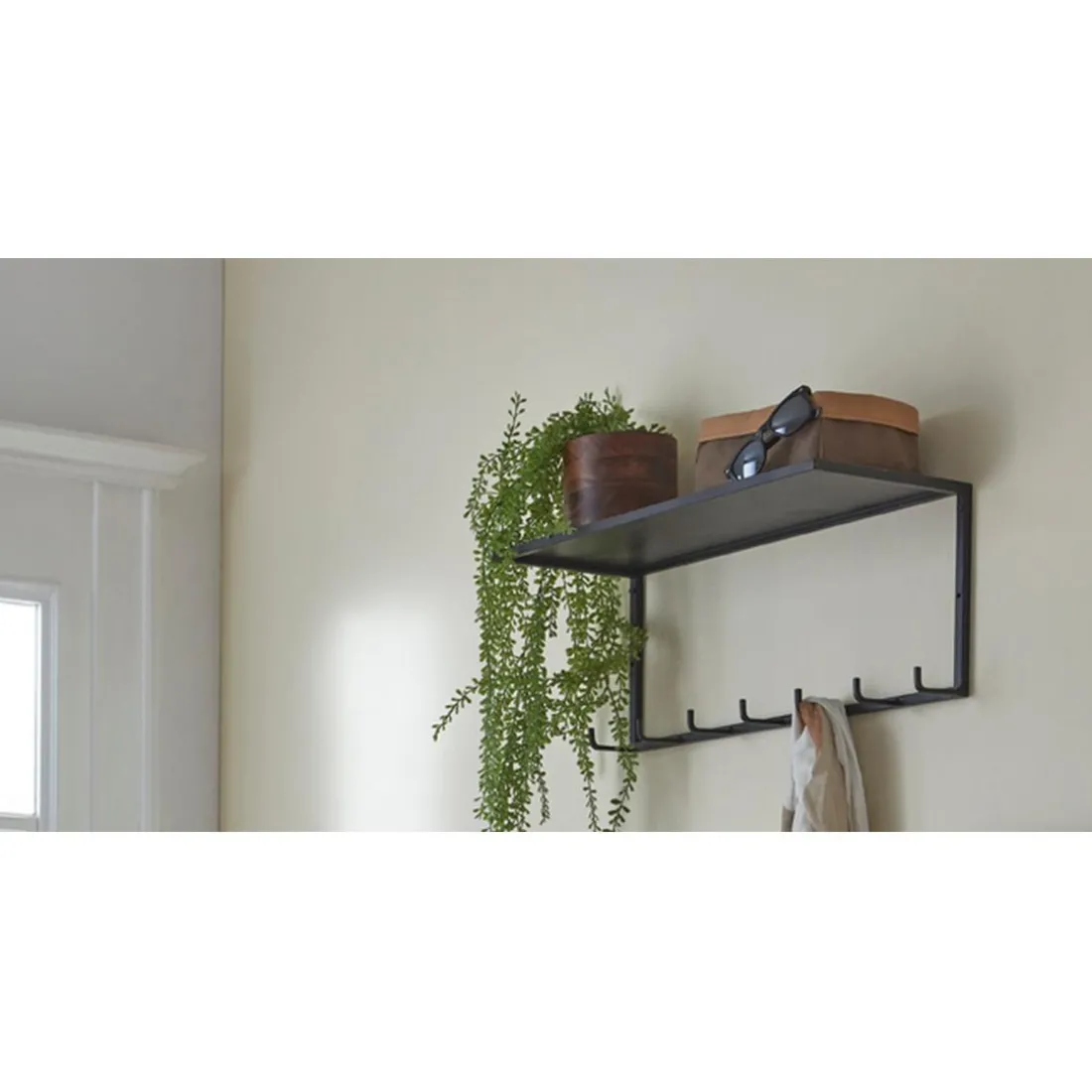 Garderobe murale acier laqué noir 7 crochets