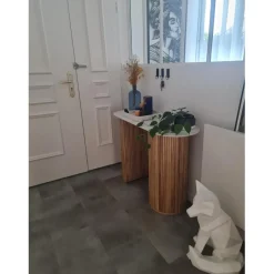 La console PIREUS design scandinave et sa structure en bois massif