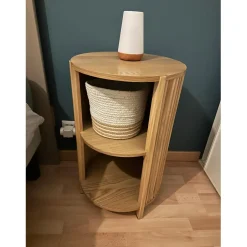 La table ALTA design scandinave et sa structure en bois massif