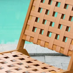 Le fauteuil intérieur extérieur en acacia massif AGUILARES