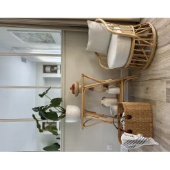 Le Fauteuil PALOPO design scandinave épuré assise en rotin naturel et tissu etanche