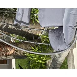 Le fauteuil suspendu VENICE style scandinave en rotin et en métal