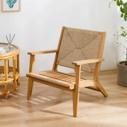 Le fauteuil VALDIVIA design scandinave en acacia massif et en corde esthétique intemporel