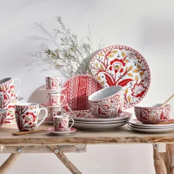 Lot de 4 tasses et sous-tasses vintage MARICA