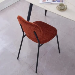 Lot de chaises SUZUKA avec son design scandinave