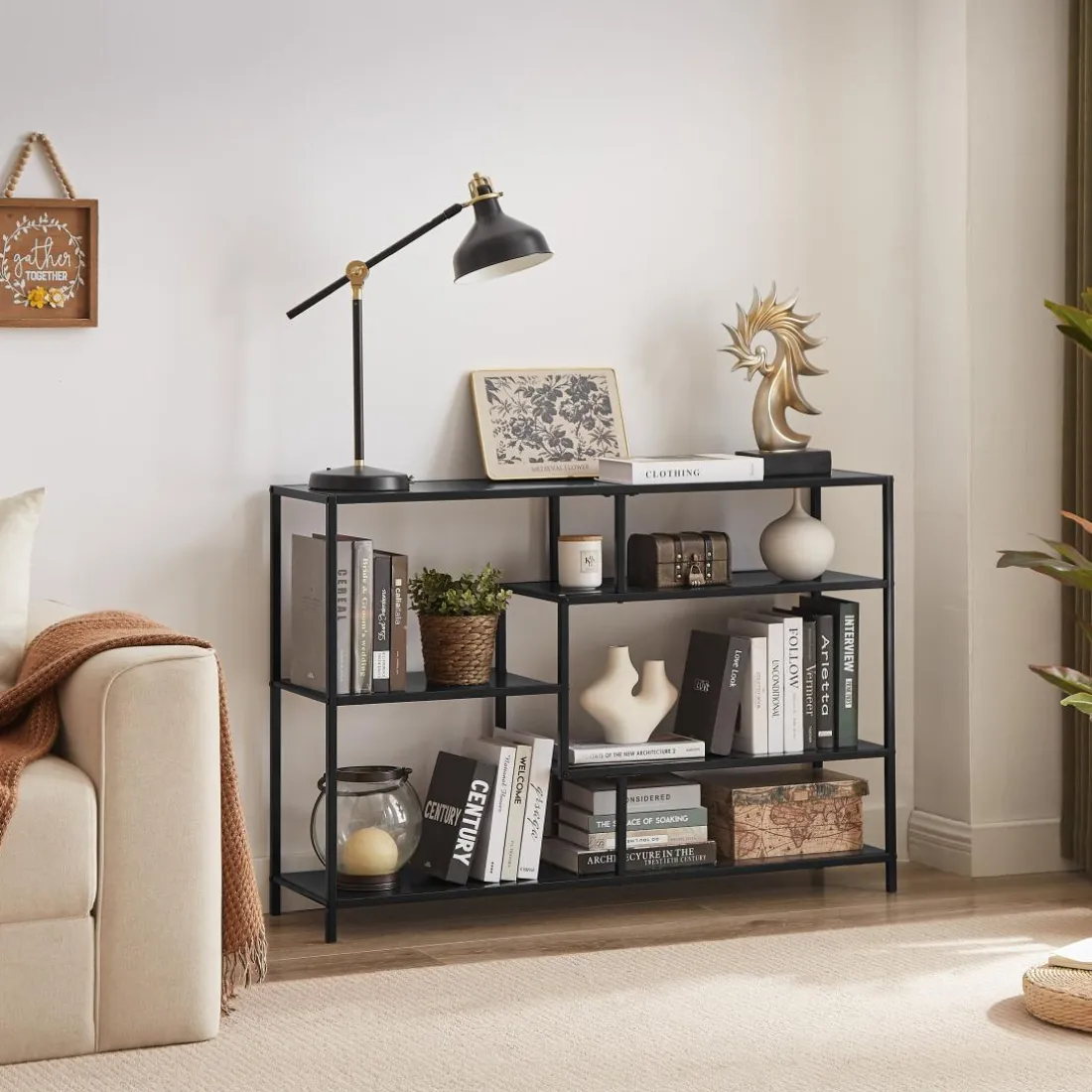 L'étagère bibliothèque style industriel ODDA avec ses 5 niveaux de rangement design intemporel