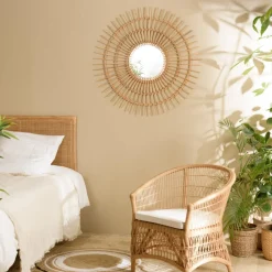Miroir rond modèle soleil en rotin couleur brun miel KALLY