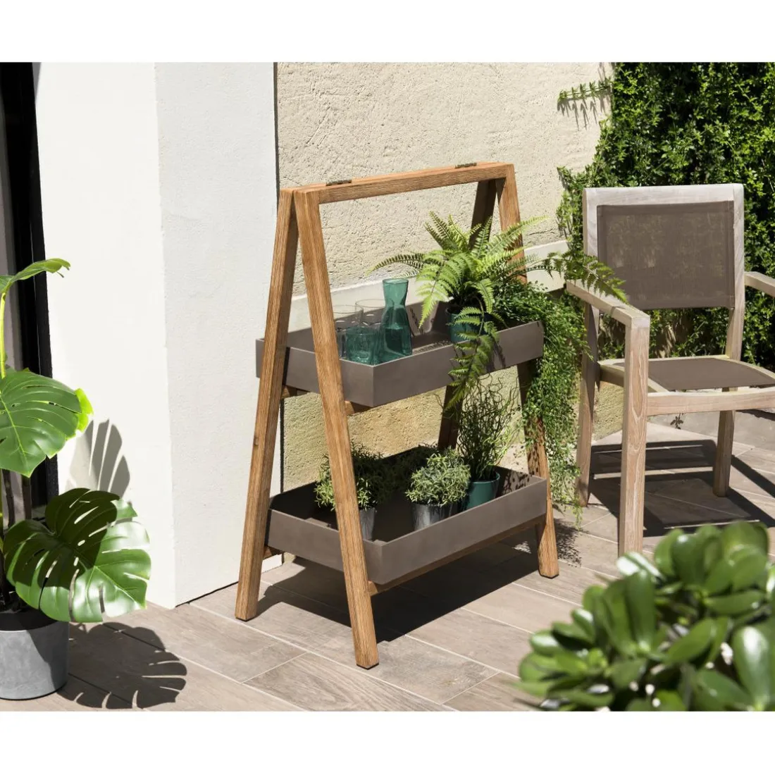 Porte-plantes, étagère en résine, effet Béton et Acacia - PM