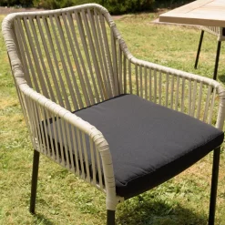 Salon de jardin 2 personnes Table ronde 70x70cm et 2 fauteuils beiges et noirs en cordage