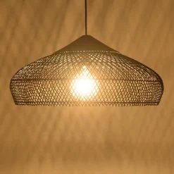 Suspension en rotin couleur noire et teck recyclé