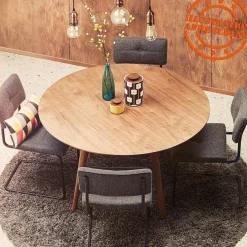 Table à dîner ronde 'SWEDY' en bois Noyer style scandinave