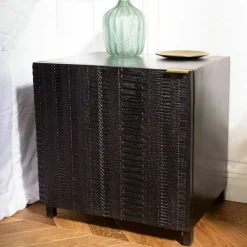 Table de chevet en bois de manguier massif avec 1 porte sculptée pieds en métal GLORIA noir