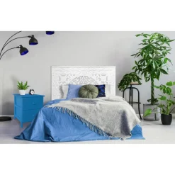 Table de chevet sculptée style marocain Chevignon Bois Bleu