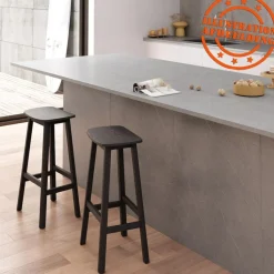 Tabouret de bar design 'DUMAS' en bois noir