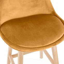 Tabouret snack mi-hauteur 'MORISS MINI' en velours moutarde et pieds en bois naturel