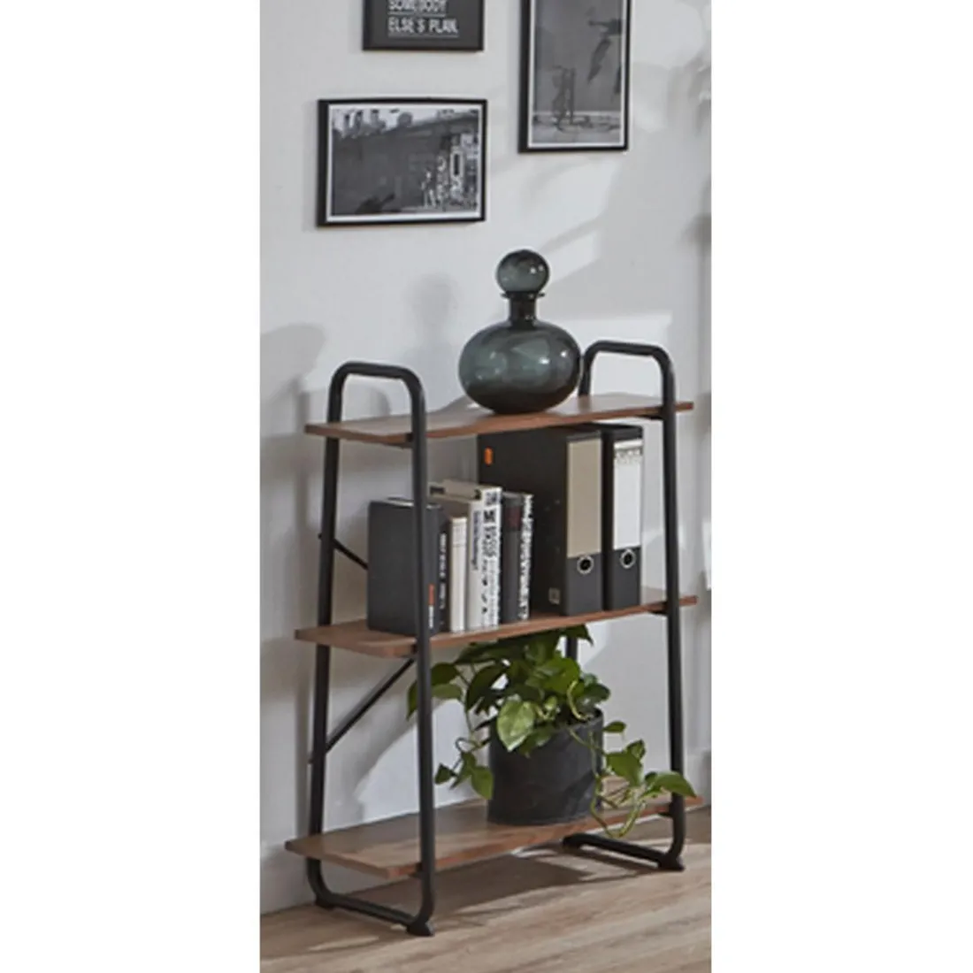 étagère en métal laqué noir,