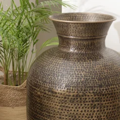 Vase alu couleur laiton noir antique effet martelé HONORE